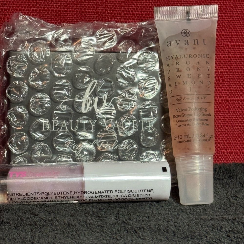 Beauty bundle: Over $100.00 value!!! 3 Brand new never opened items